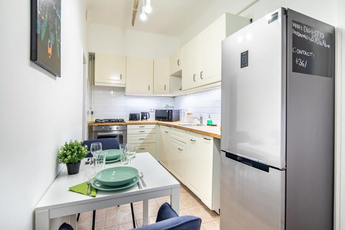 Convenient Apartment At Gastro Driven Location بودابست المظهر الخارجي الصورة