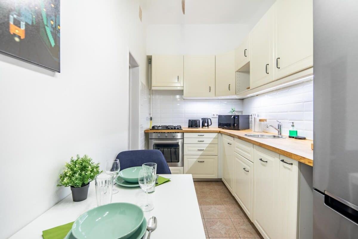 Convenient Apartment At Gastro Driven Location بودابست المظهر الخارجي الصورة