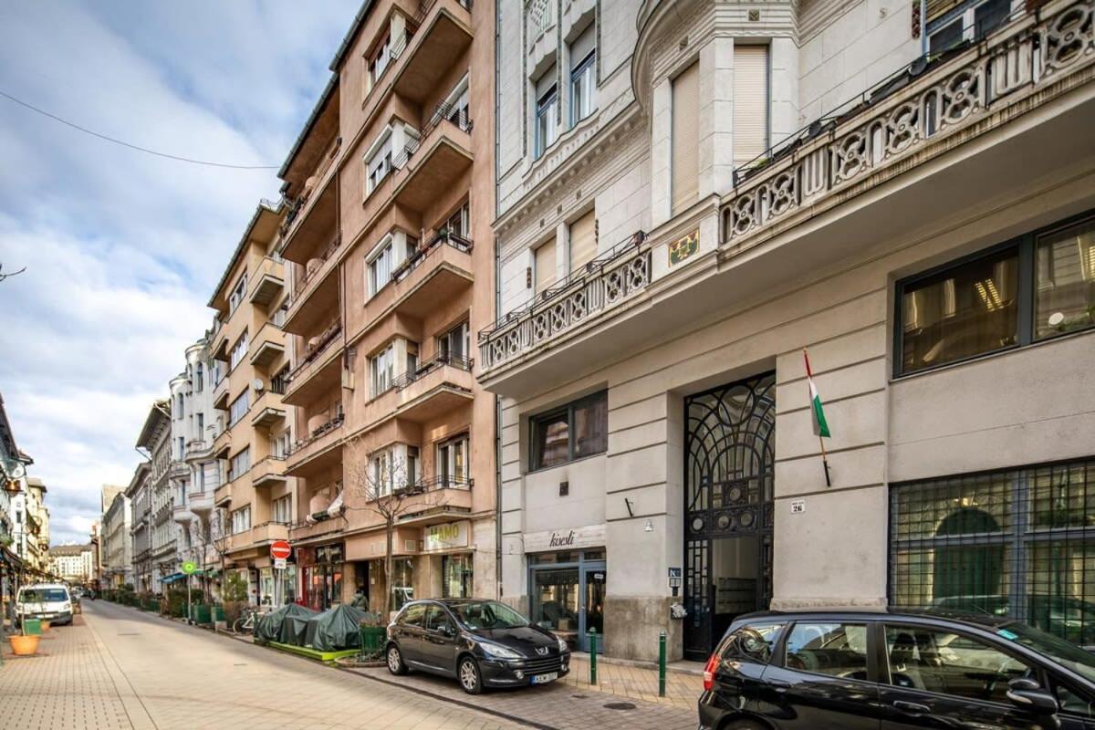 Convenient Apartment At Gastro Driven Location بودابست المظهر الخارجي الصورة